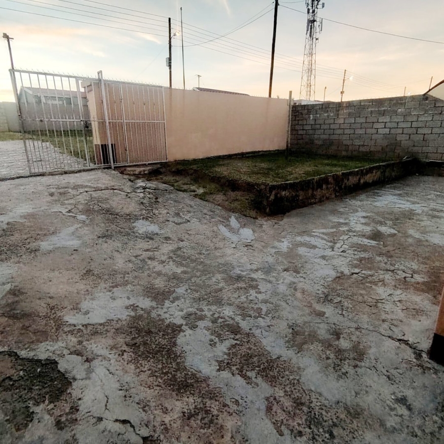2 Bedroom Property for Sale in Mdantsane Nu 13 Eastern Cape